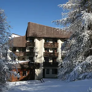Les Trappeurs Hotel